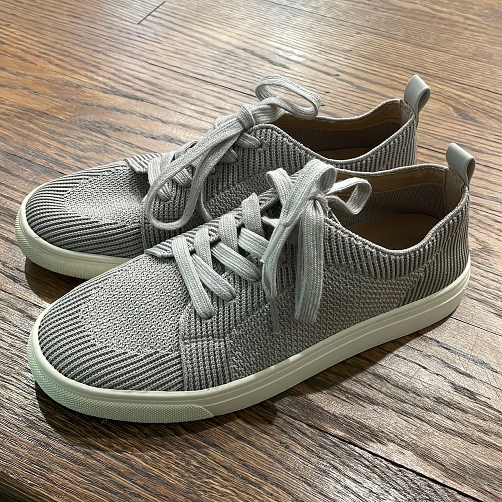Very good condition LUCKY sneakers